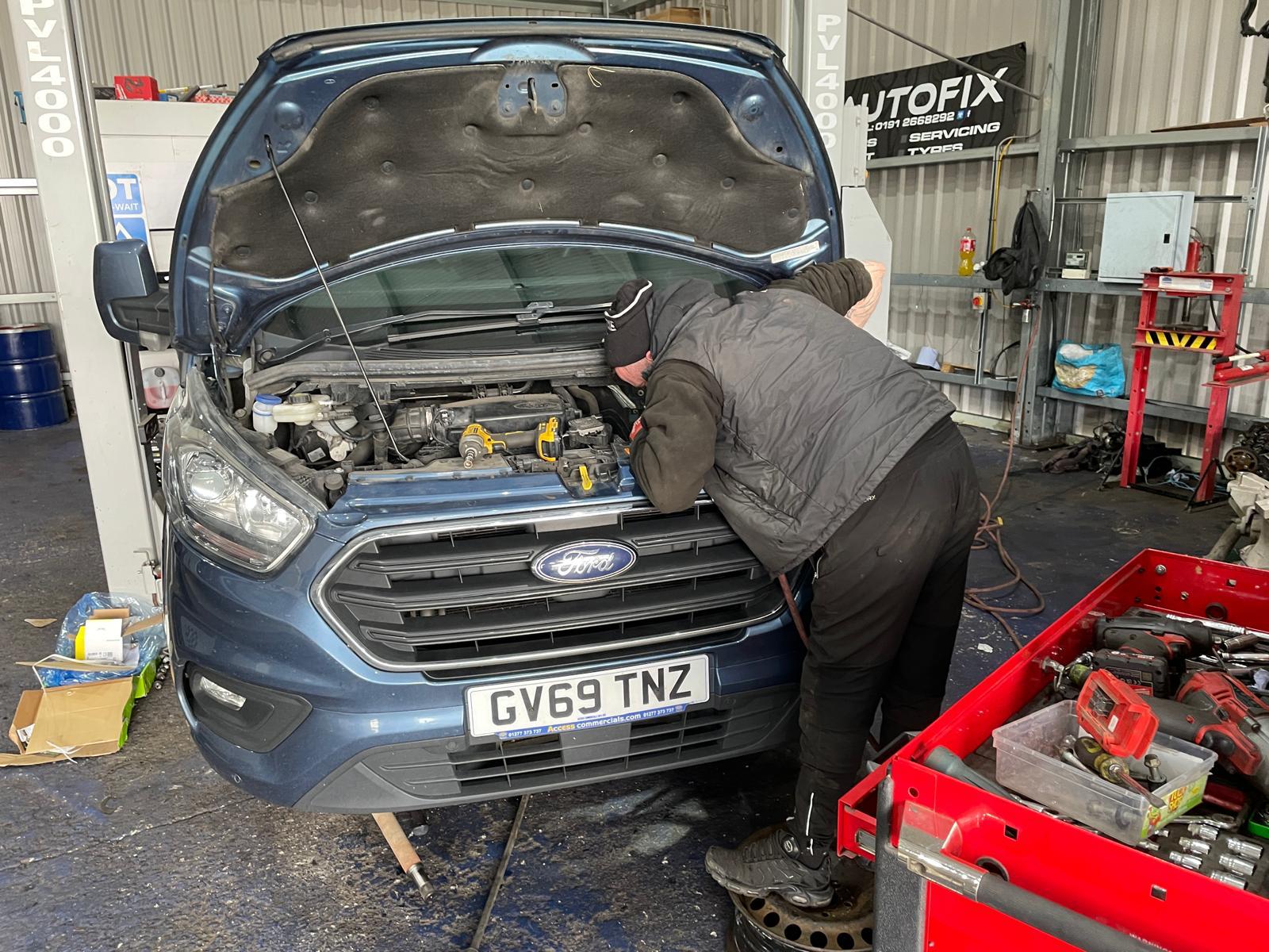 Vehicle Servicing at MLC Autofix